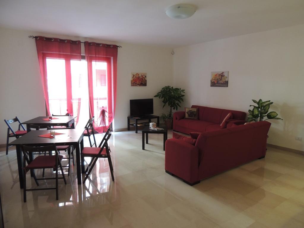 Hotel Domus Taranto Unica Sede Extérieur photo