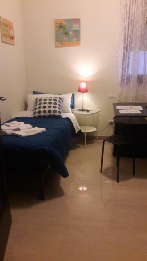 Hotel Domus Taranto Unica Sede Extérieur photo